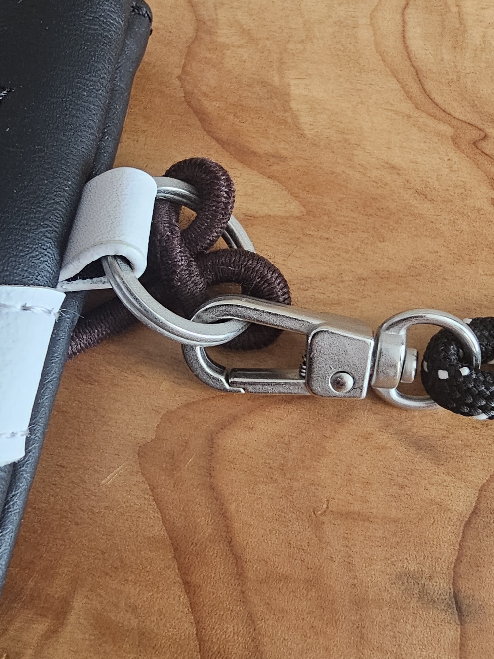 Nike Black White Blazer Swoosh Wristlet Clutch - Picture 6 of 6